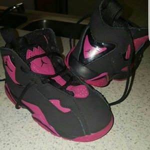 Toddler true flight jordans size 8