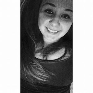 Meet your Posher, Alyssa