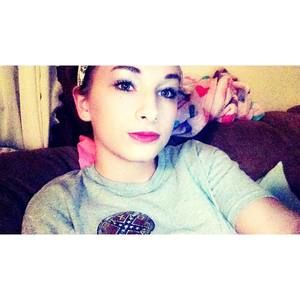 Meet your Posher, Holly