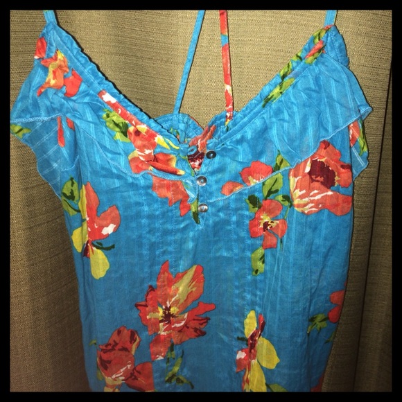 🌺HOST PICK🌺 Blue Hawaiian Halter Blouse - Picture 4 of 8