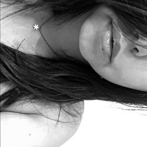 Meet your Posher, Hillary