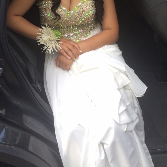 Prom Dress - Picture 2 of 4