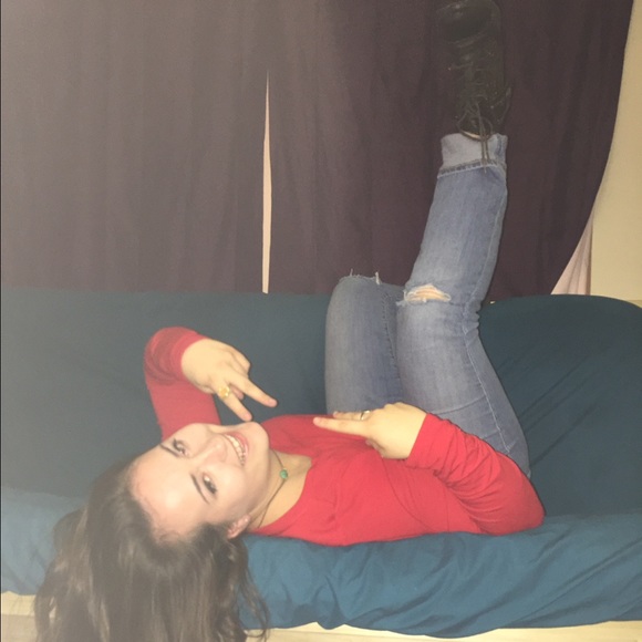 Meet your Posher, Annemarie - Picture 3 of 3