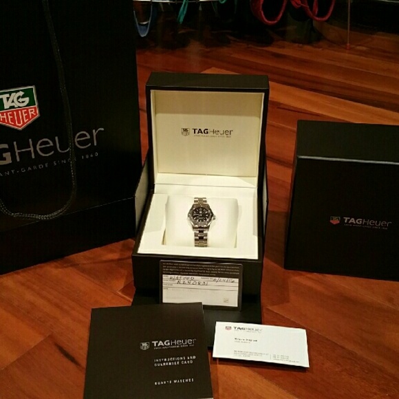 *Brand New (In Box) Tag Heuer Ladies Silver Watch*