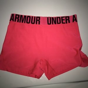 🌺hot pink under armour spandex🌺