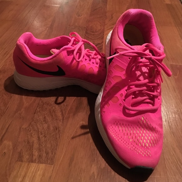 Nike Shoes - Neon Pink Nike Pegasus 31 - O2O