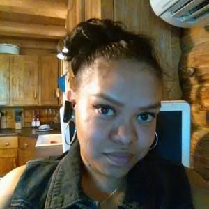 Meet your Posher, Antonia