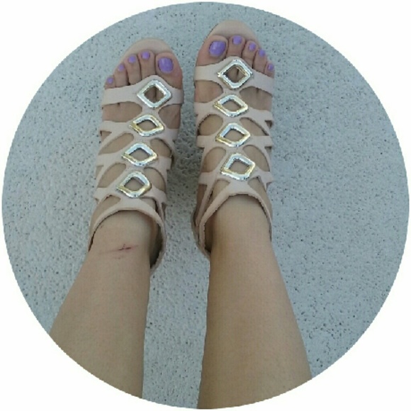 Steven Madden Tan / Beige Wedges Heels Sandals