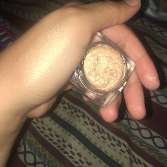 HIGHLIGHTER, eyeshadow may be used as a highlight