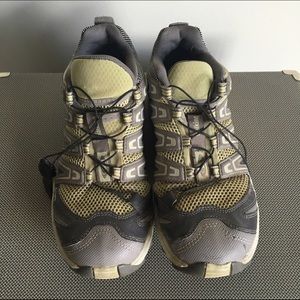 Salomon walking shoes. Women's 8.5.