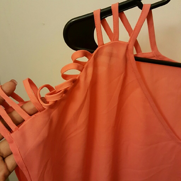 Torrid coral ladder sleeve top - Picture 2 of 2