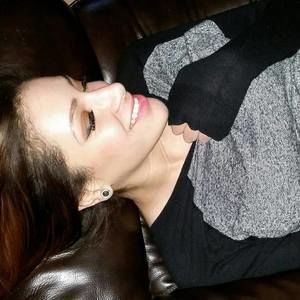 Meet your Posher, Leslie