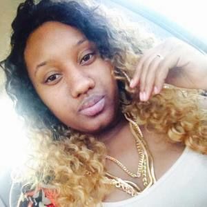 Meet your Posher, Chanel