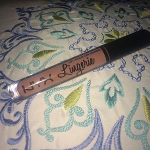 NYX lip lingerie