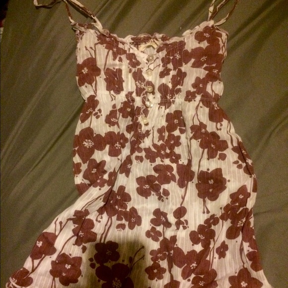 Floral Hollister tank