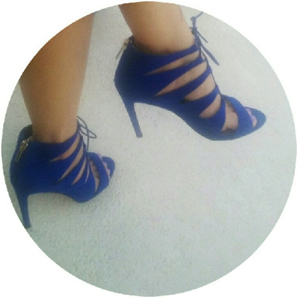 Madden Girl Blue Suede High heels