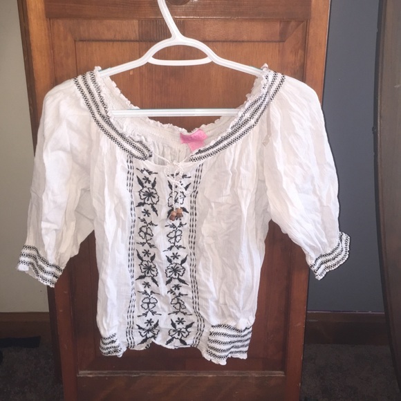 Medium white with black flower design