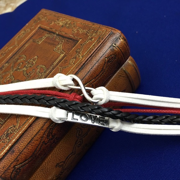 Love Anchor Infinity Bracelet - Picture 2 of 4