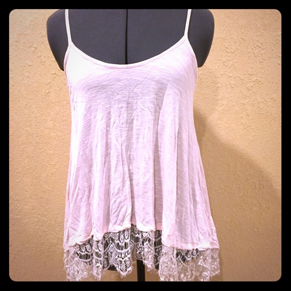 Baby pink lace trim tank - Picture 1 of 3