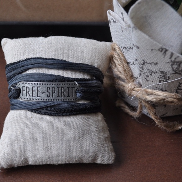Soft lace bracelet, free spirit