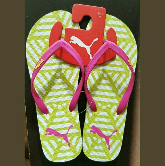 PUMA Women's Flip Flop Sandals 
New With Tag- Sze9