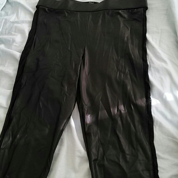 Black leggings with mesh sides