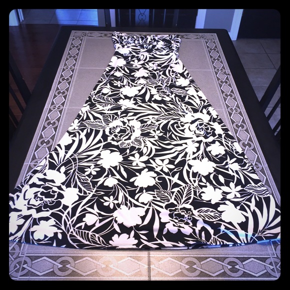 White House/Black Market strapless dress. Sz. XS - Picture 1 of 3