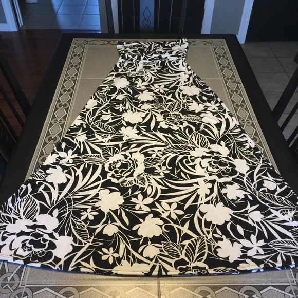 White House/Black Market strapless dress. Sz. XS - Picture 3 of 3