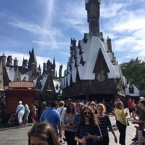 Meet your Posher, Mayner