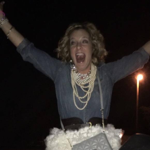 Meet your Posher, Rebecca