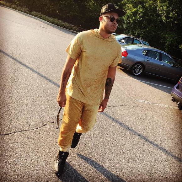 Meet your Posher, Treyy