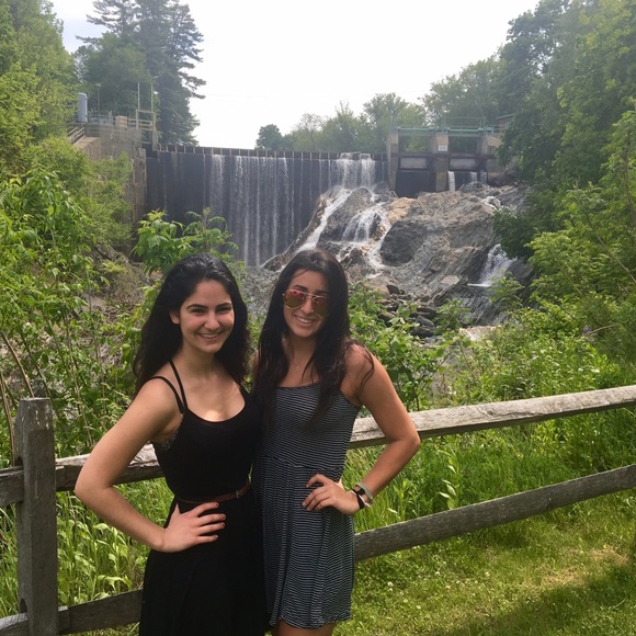 Meet your Posher, Nika