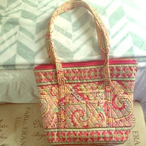 Vera Bradley Villager in Capri Mellon
