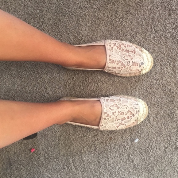 Cute lace shoes