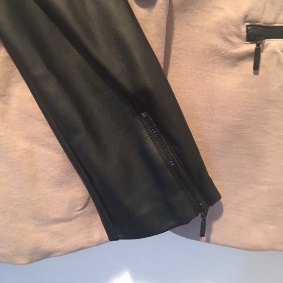 Armani exchange taupe and black blazer - Picture 3 of 4