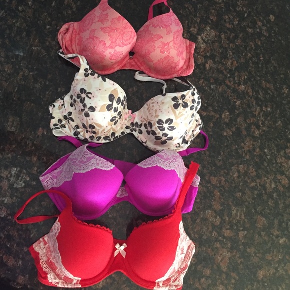 Lot of Victoria's Secret Bras