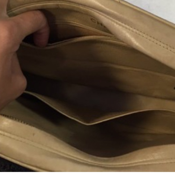 Chanel100%Authentic cross body - Picture 4 of 4