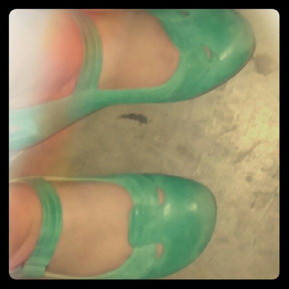 Miz Mooz seafoam green "Dallas" mary jane's