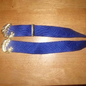 Stunning Riccimie belt with gold feather clasp