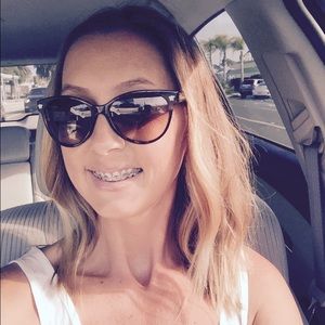 Meet your Posher, Tina