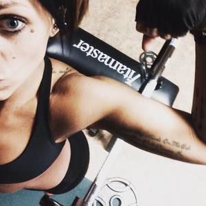 Meet your Posher, Angela