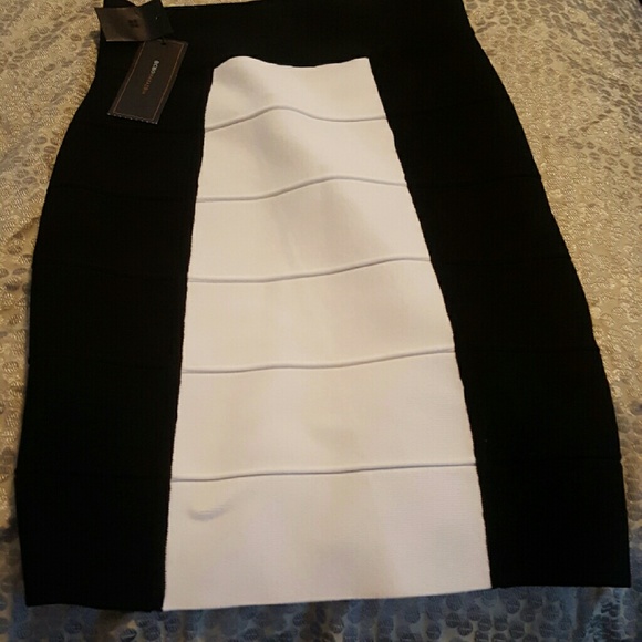 BCBG skirt NWT