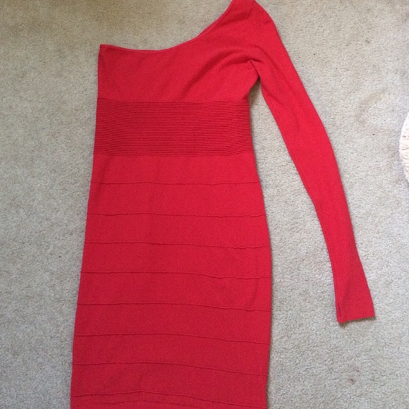 Red One-Arm Short Tight Dress - Picture 4 of 4