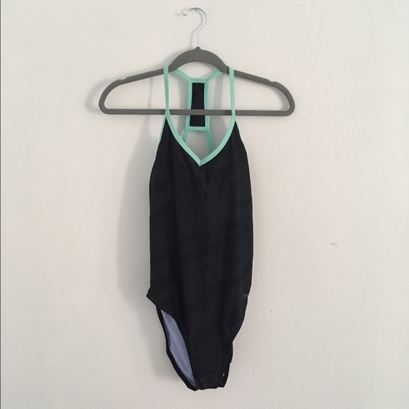 NWT Thin strap swimsuit
