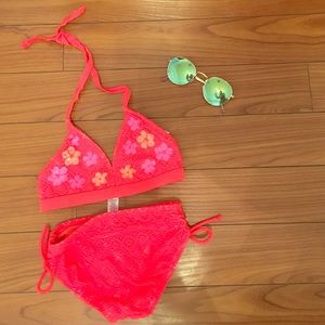 Justice flower bathing suit👍🏻👍🏻👍🏻🏊🏻🏊🏻