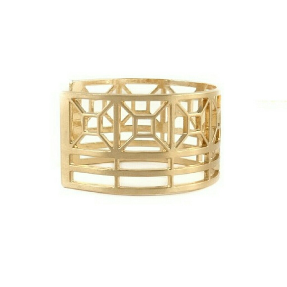 Geometric Cut-out Cuff Bracelet - Picture 3 of 4