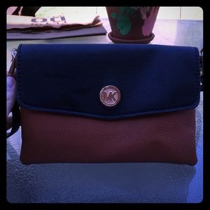 MK cross body purse