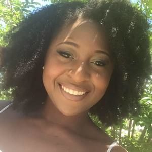 Meet your Posher, Dee dee