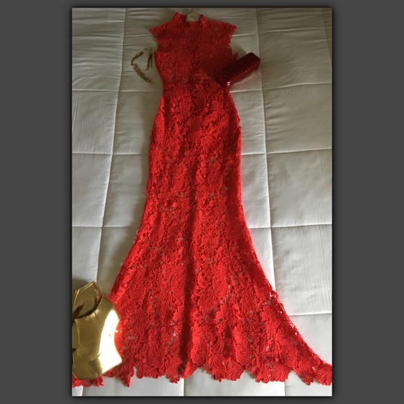 **SOLD**  Stunning Lace Maxi Dress💕 - Picture 4 of 4