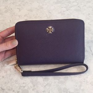Tory Burch Purple Iris York Leather Wristlet NWT